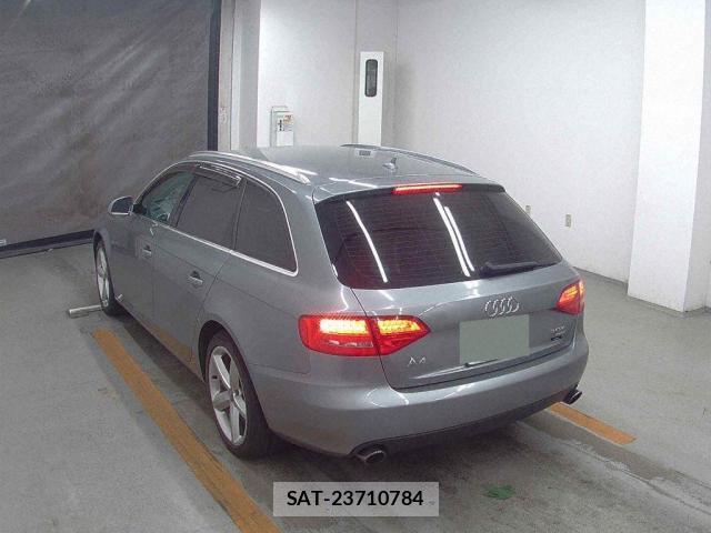 Audi A4 2009-12 8010199-1