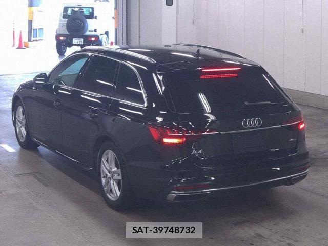 Audi A4 2022-12 8010250-4