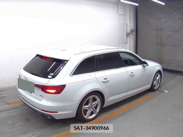 Audi A4 2020-06 8010252-1