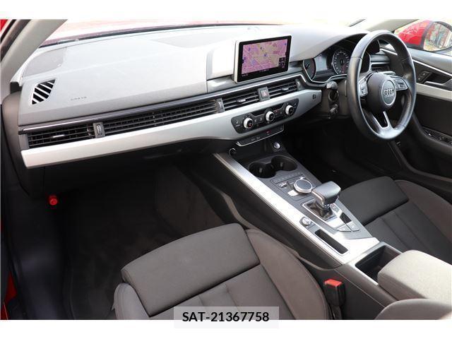 Audi A4 2017-08 8010692-11