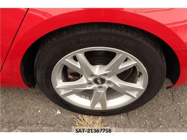 Audi A4 2017-08 8010692-19