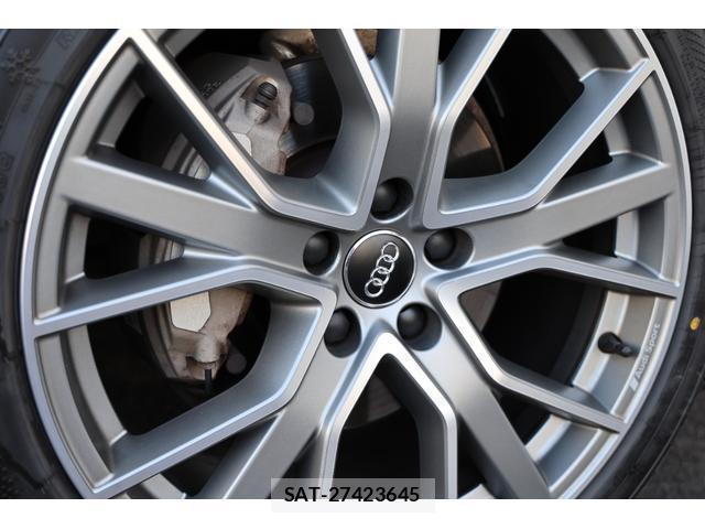 Audi A4 2021-04 8011430-10