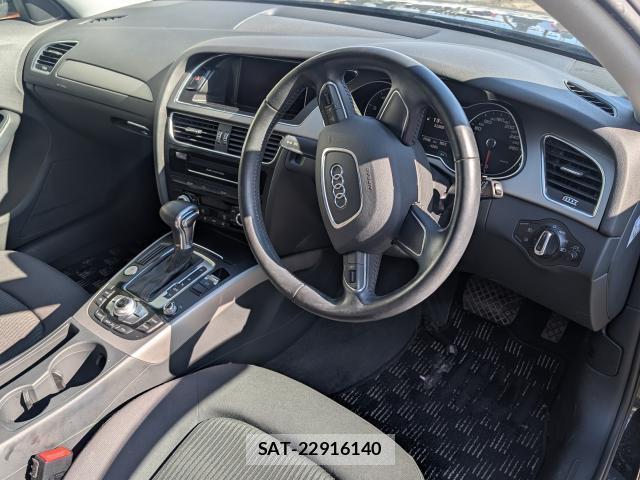 Audi A4 2013-04 8011520-2