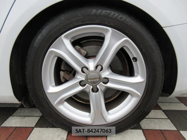 Audi A4 2014-03 8011649-11