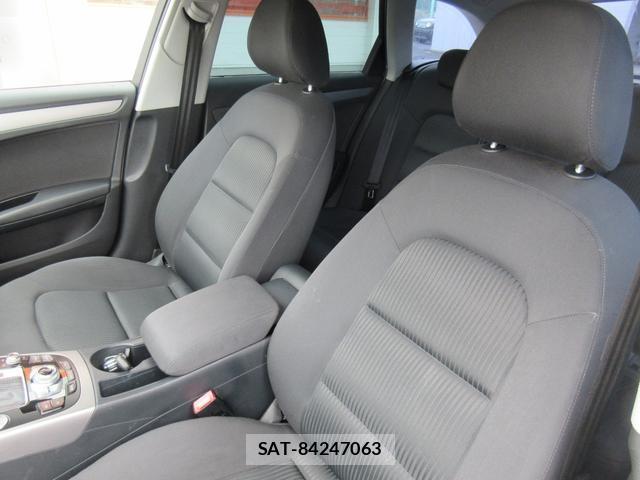 Audi A4 2014-03 8011649-16