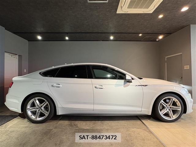 Audi A5 2017-12 8006450-1