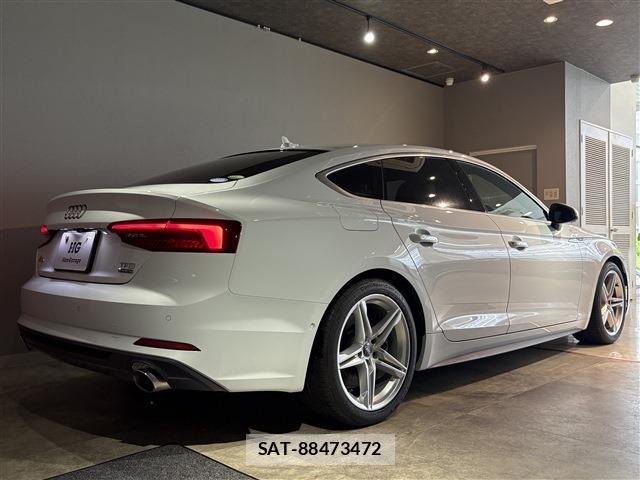 Audi A5 2017-12 8006450-2
