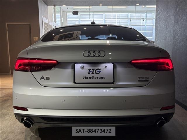 Audi A5 2017-12 8006450-3
