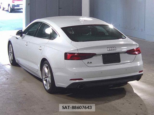 Audi A5 2019-07 8009105-1