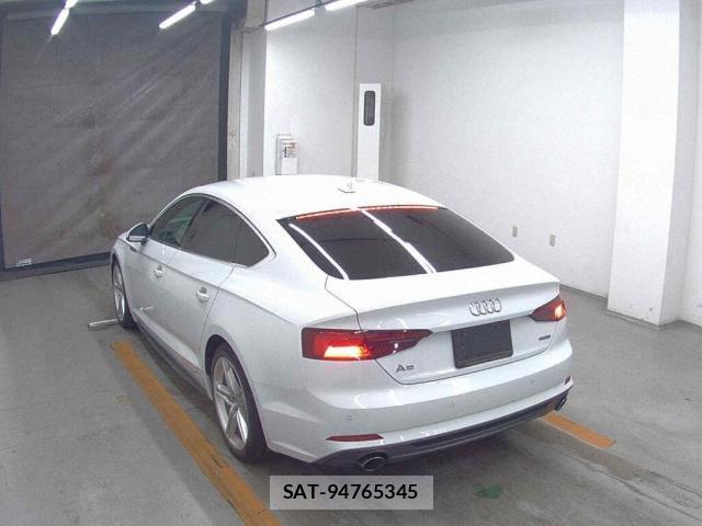 Audi A5 2019-06 8009273-4
