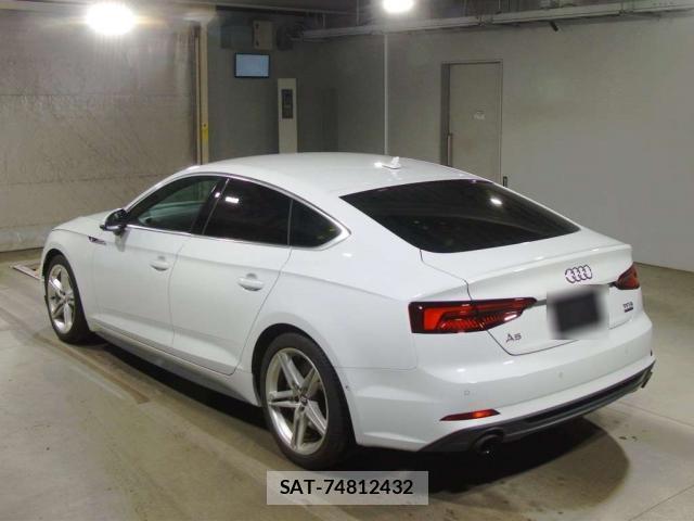 Audi A5 2019-05 8010211-9