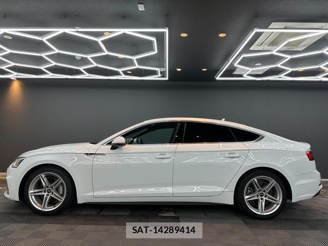 Audi A5 2017-06 8010645-10