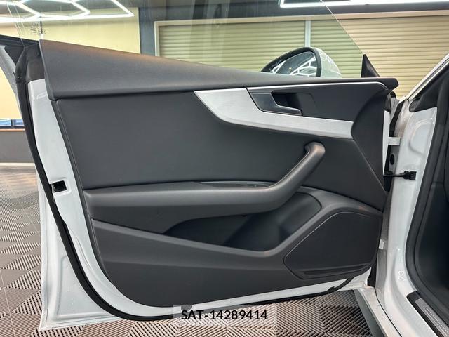 Audi A5 2017-06 8010645-11