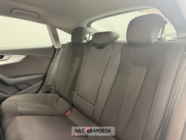 Audi A5 2019-06 8010653-3