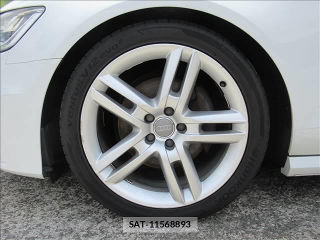 Audi A6 2013-08 8006581-11