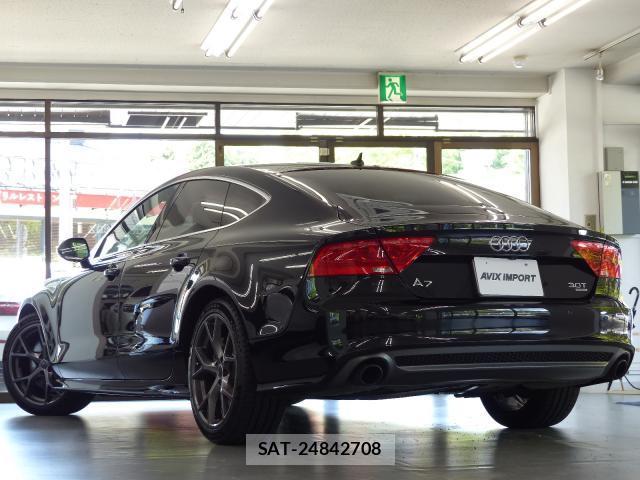 Audi A7 2013-04 8007384-1