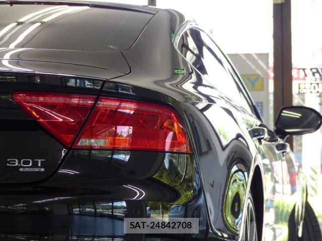 Audi A7 2013-04 8007384-8