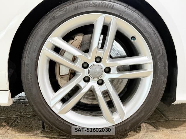 Audi A7 2013-01 8010948-8