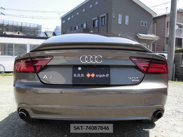 Audi A7 2011-06 8012599-12