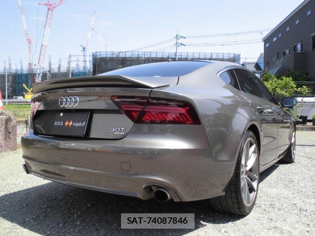 Audi A7 2011-06 8012599-16