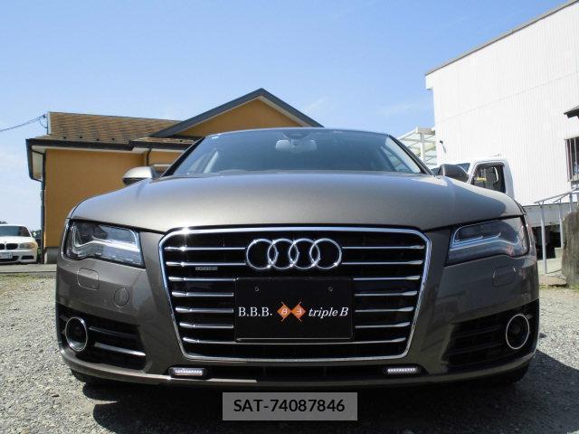 Audi A7 2011-06 8012599-9