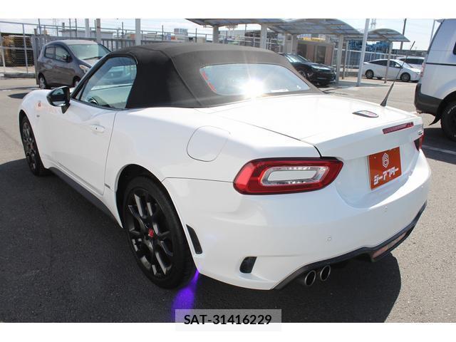 Abarth 124 Spider 2016-11 8008612-15