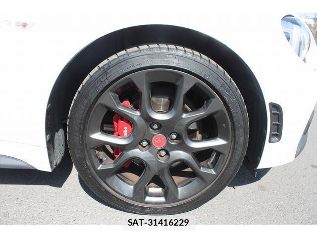 Abarth 124 Spider 2016-11 8008612-3