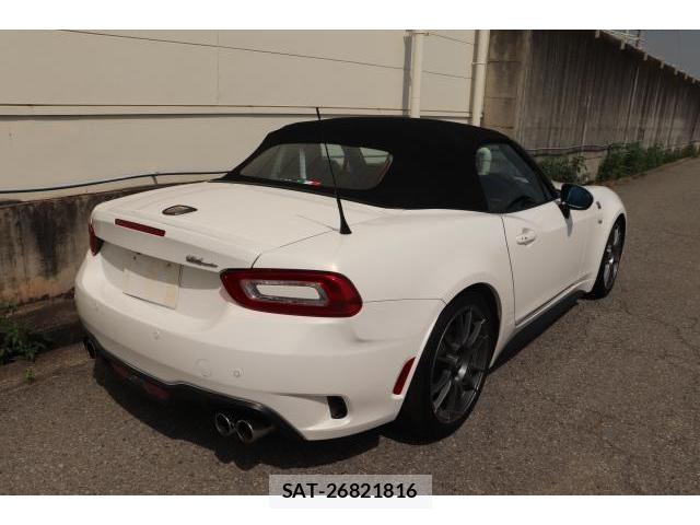 Abarth 124 Spider 2017-05 8010706-1