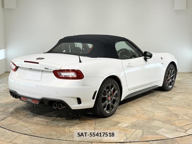 Abarth 124 Spider 2017-04 8010947-2