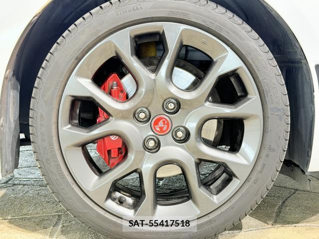 Abarth 124 Spider 2017-04 8010947-8