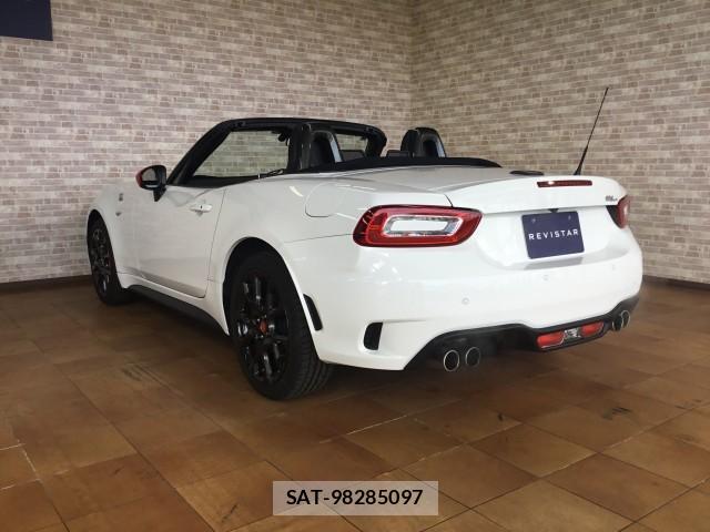 Abarth 124 Spider 2018-12 8011134-7