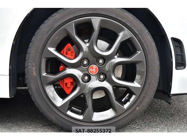 Abarth 124 Spider 2017-03 8011513-10