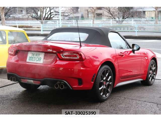Abarth 124 Spider 2016-11 8011735-1