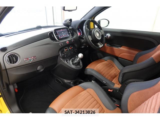 Abarth 595 2022-10 8004047-11