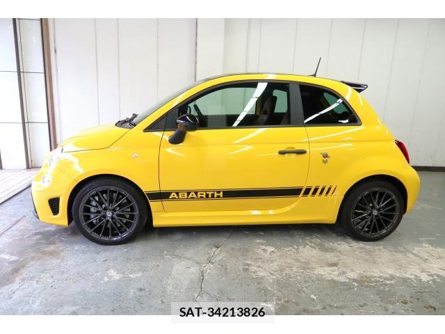Abarth 595 2022-10 8004047-2
