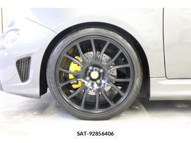 Abarth 595 2022-12 8004048-9