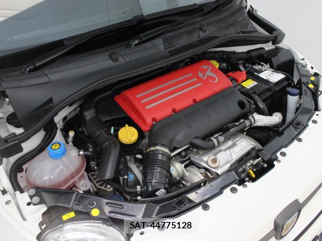 Abarth 595 2022-08 8006525-14