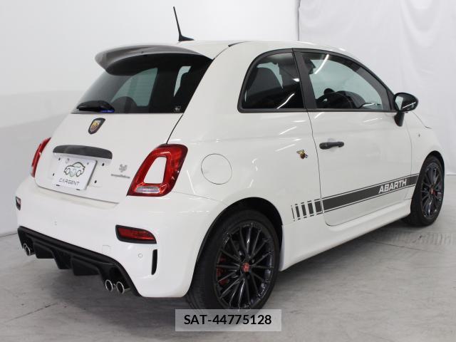 Abarth 595 2022-08 8006525-7