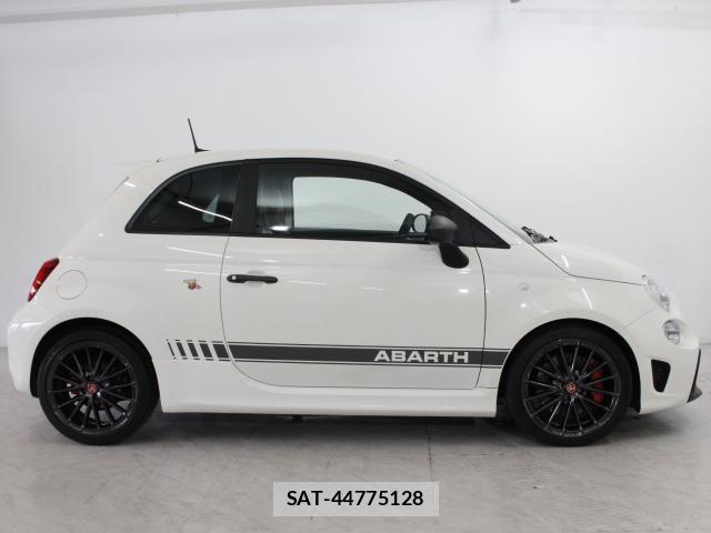 Abarth 595 2022-08 8006525-8