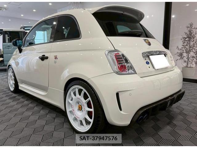 Abarth 595 2014-03 8007134-15