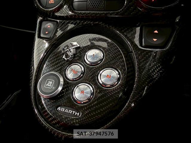 Abarth 595 2014-03 8007134-9