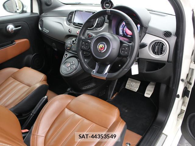 Abarth 595 2017-06 8007838-8