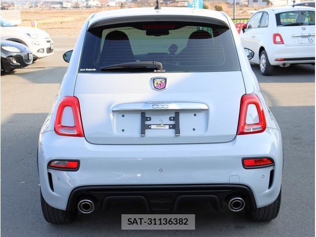 Abarth 595 2018-01 8008416-7