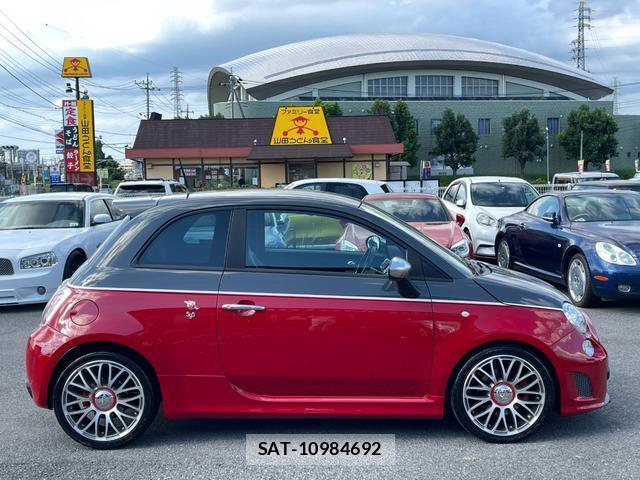 Abarth 595 2014-06 8008428-11