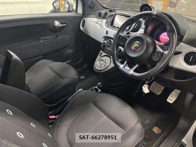 Abarth 595 2018-01 8009789-7