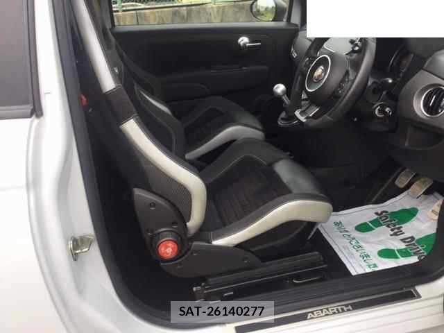Abarth 595 2019-03 8010253-3