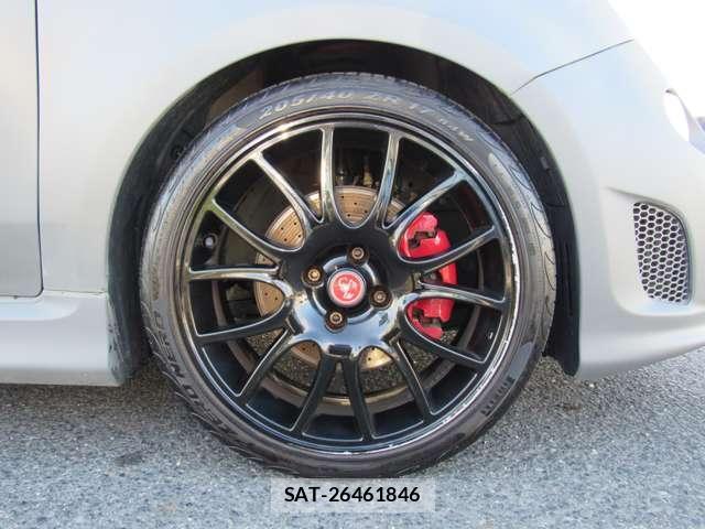 Abarth 595 2016-09 8010998-14
