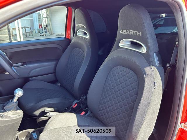 Abarth 595 2025-04 8012582-16