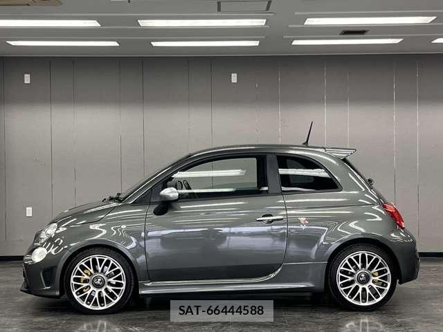 Abarth 595 2018-03 8012627-8