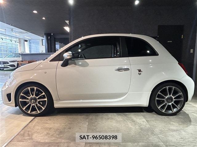Abarth 595 2022-01 8006442-11